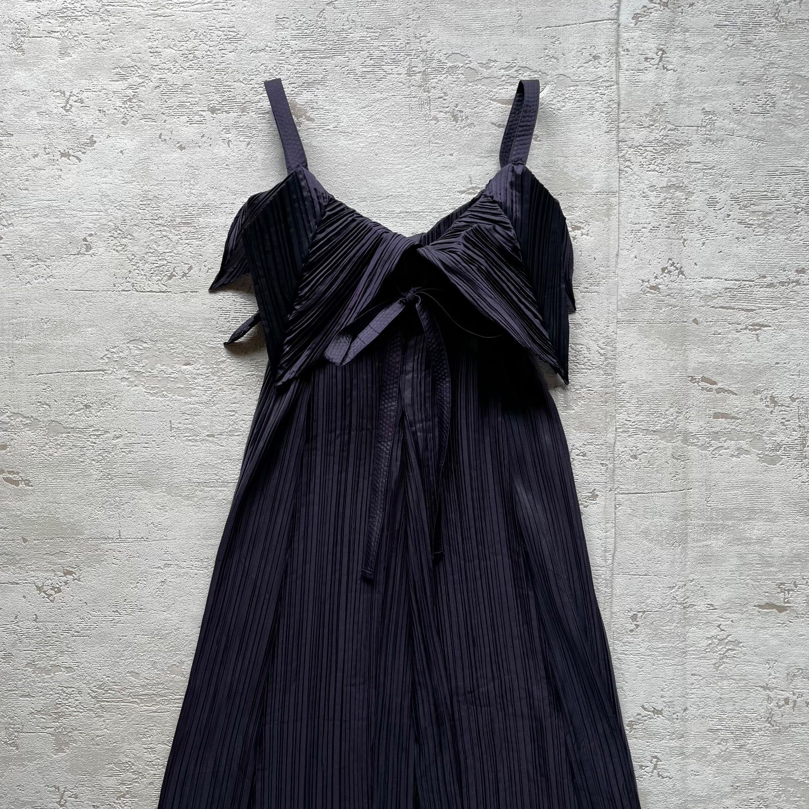 ISSEY MIYAKE FETE ドット柄ノースリーブワンピース ISSEY MIYAKE(イッセイミヤケ) 90's dot pattern pleated sleeveless