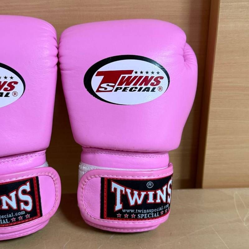 TWINS SPECIAL ツインズ スペシャル パンチング グローブ 4oz キック