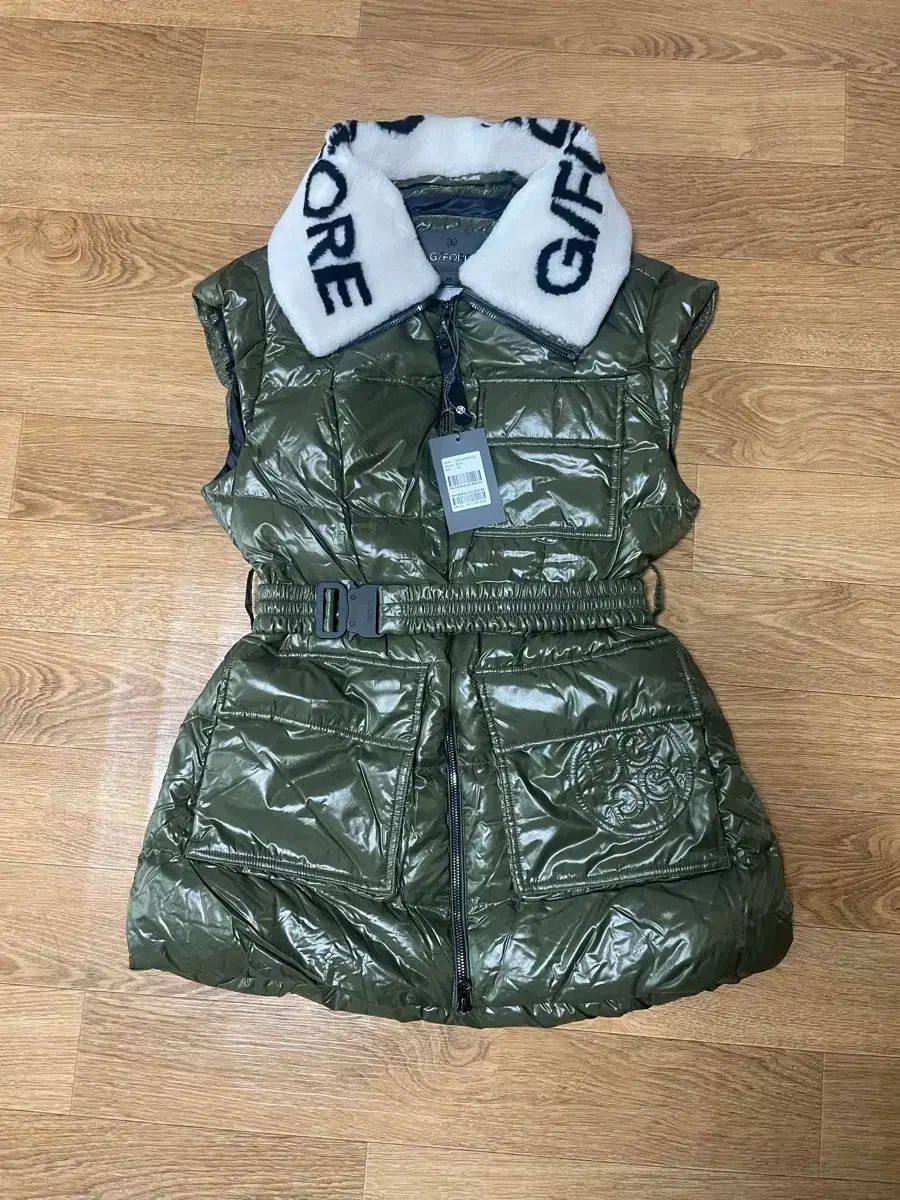 G FORE(ジーフォア) レディース ベスト 出品 - メルカリ