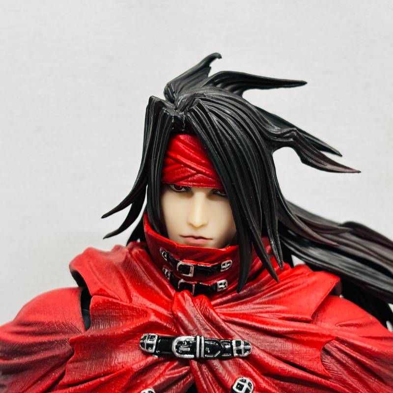 PLAY ARTS 改 FF7 ダージュ オブ ケルベロス ヴィンセント