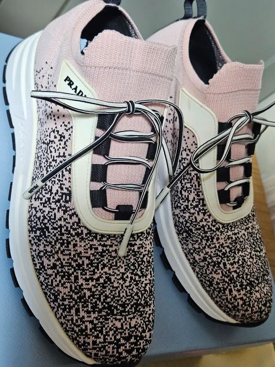 PRADA プラダ 正規品 新品 ニット スニーカー ピンク/ブラック - メルカリ
