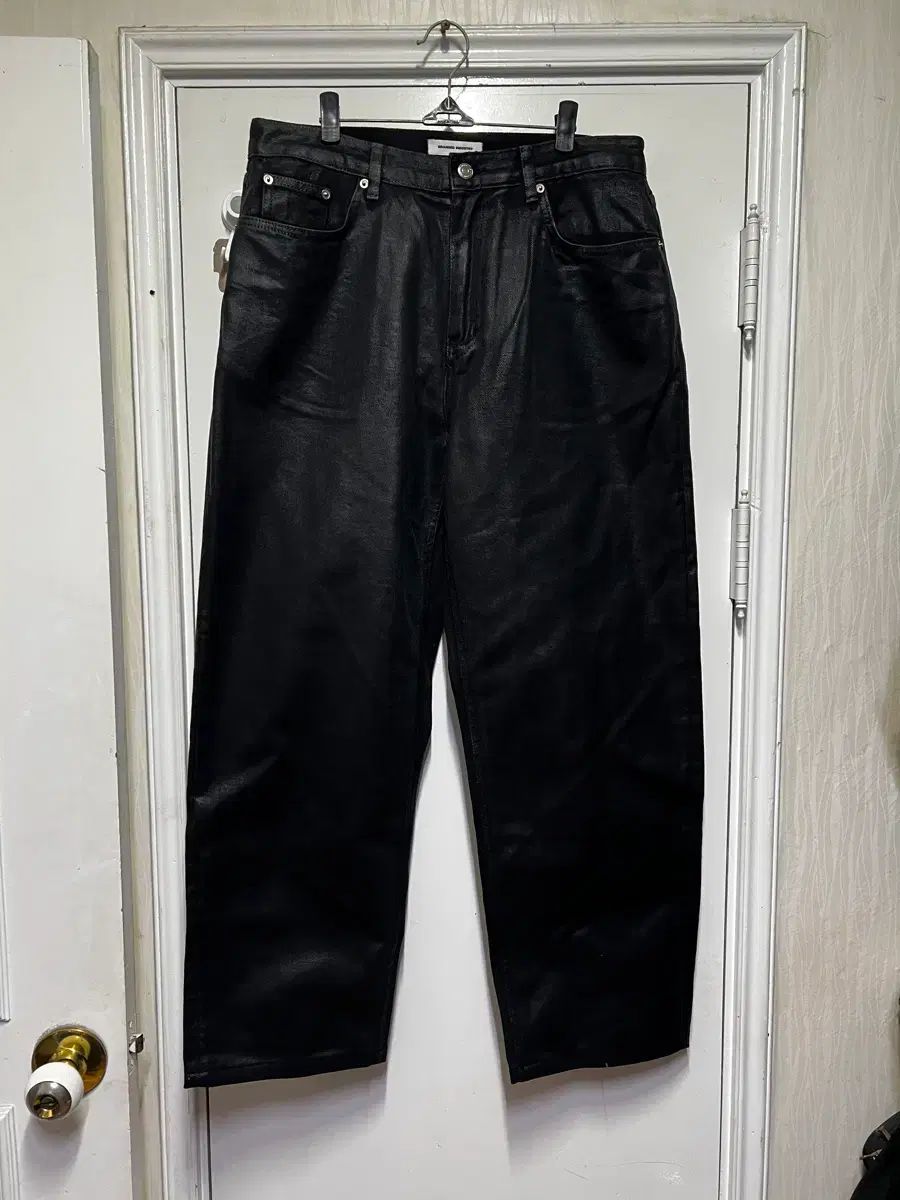 バーバリーブルーレーベル 黒 裾リボン フレンチスリーブ カットソー 38 バーバリーブルーレーベル 黒 裾リボン フレンチスリーブ 売れ筋