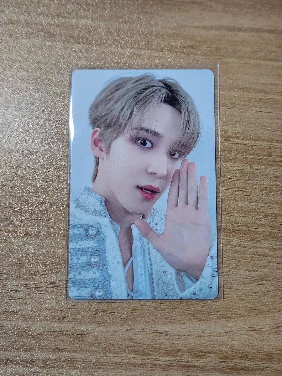 ATEEZ（エイティーズ・アチズ） ユンホ セーラー ジョーン サウンド