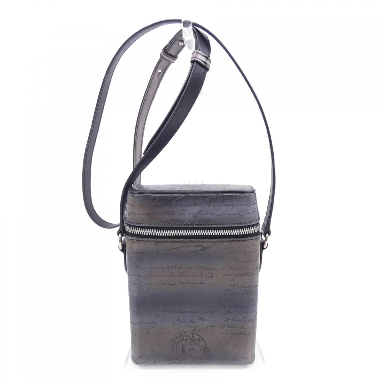 新品同様 ベルルッティ 今季最新 スクリットスワイプレザー メッセンジャーバッグ ベルルッティ Berluti フリースクリットスワイプレザーメッセンジャー