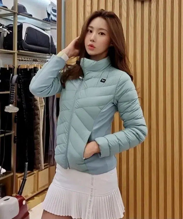 マスターバニーエディション レディース ダウン ミント 90 - メルカリ