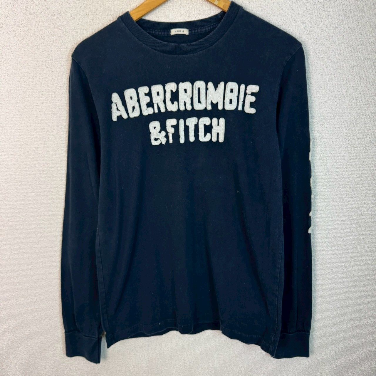 Abercrombie & Fitch アバクロンビー&フィッチ ロンT ロゴワッペン 