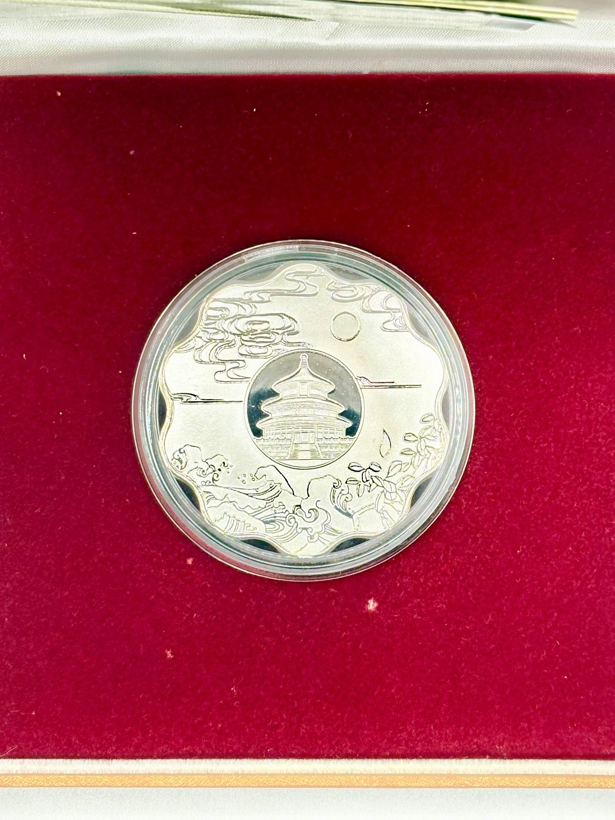 箱付】北京オリンピック 2008年 数量限定 記念メダル 銀色 - メルカリ