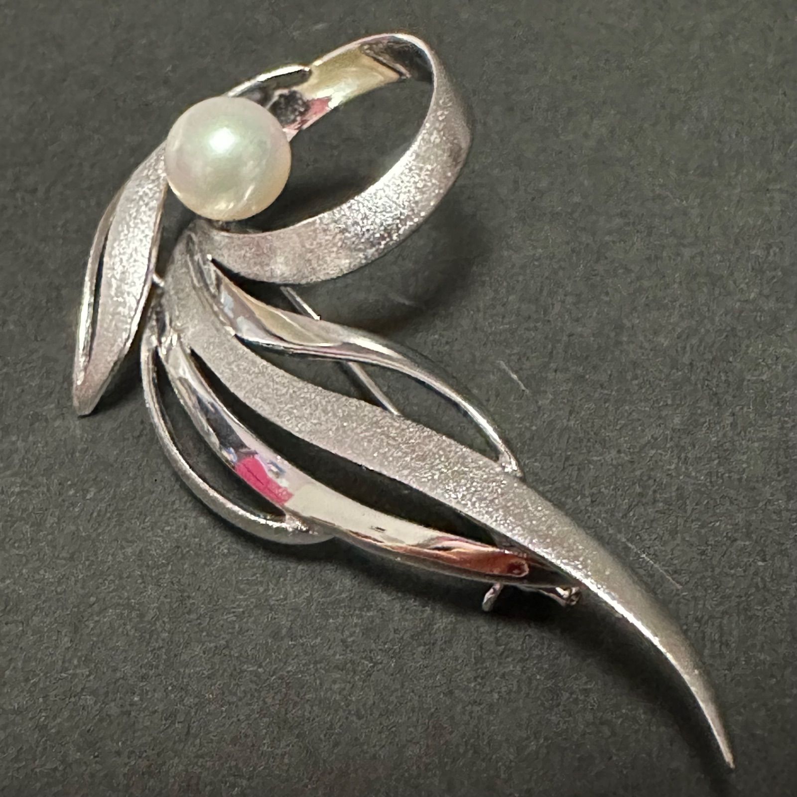極美品 タサキ TASAKI ブローチ 田崎 田崎真珠 SV パール 約8mm