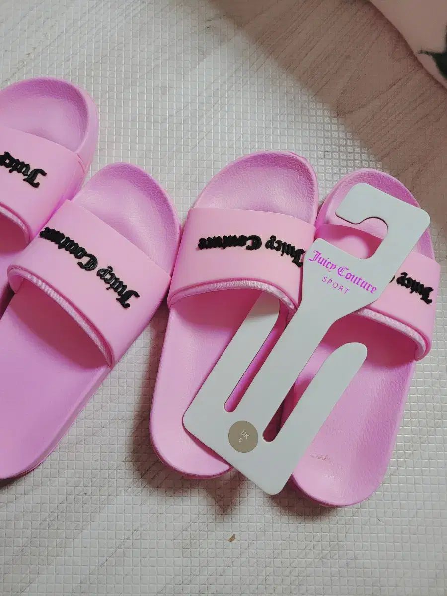 海外限定発売タグあり新品ジューシークチュールJuicycouture水筒メモ帳 海外限定発売タグあり新品ジューシークチュールJuicycouture水筒メモ帳