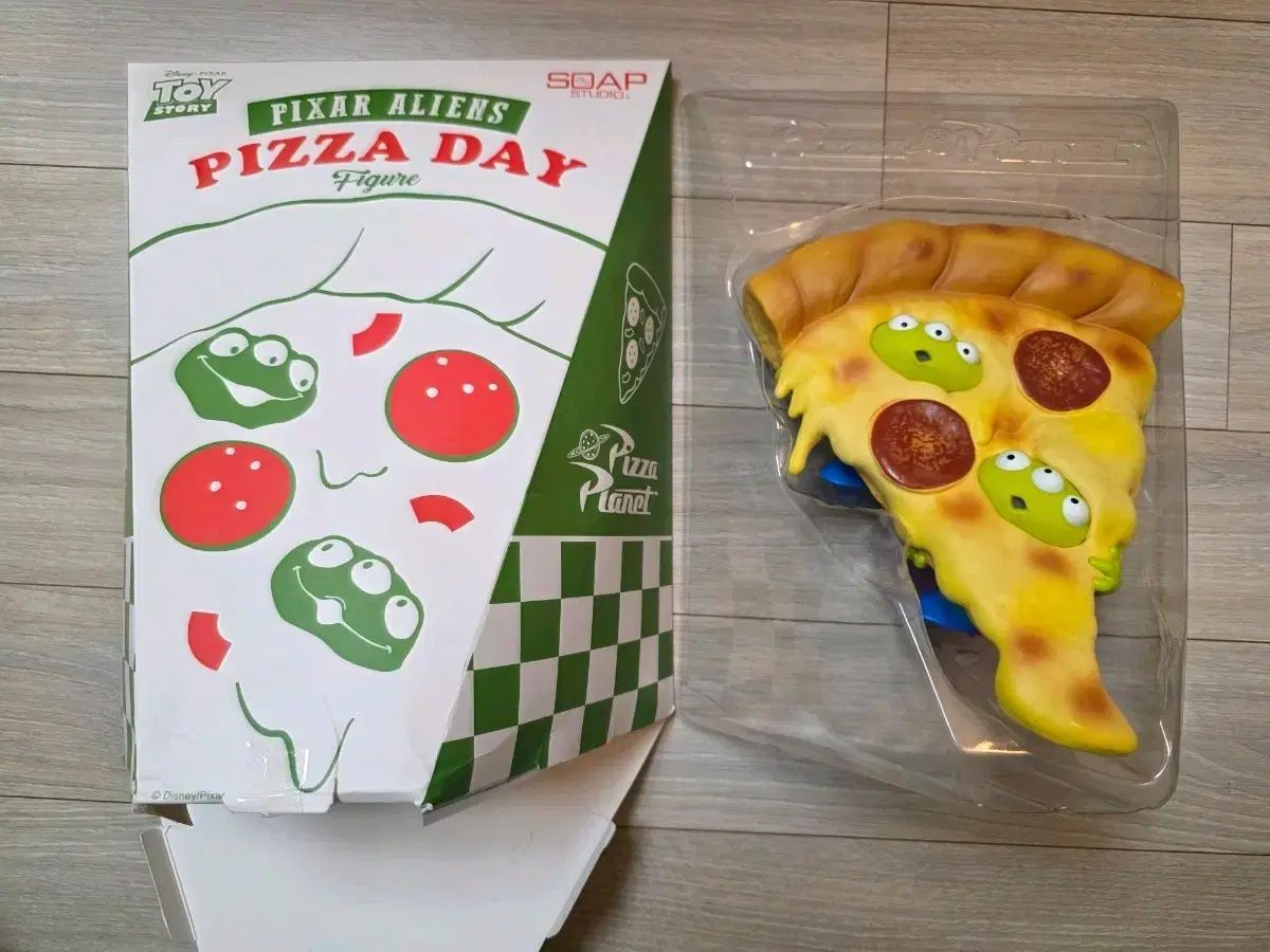 安い ピザ エイリアン 版 出品