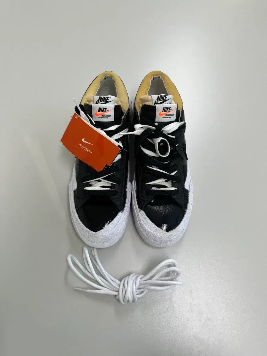 正規品/ボックスx NIKExSACAI ブレーザー ロー ブラック