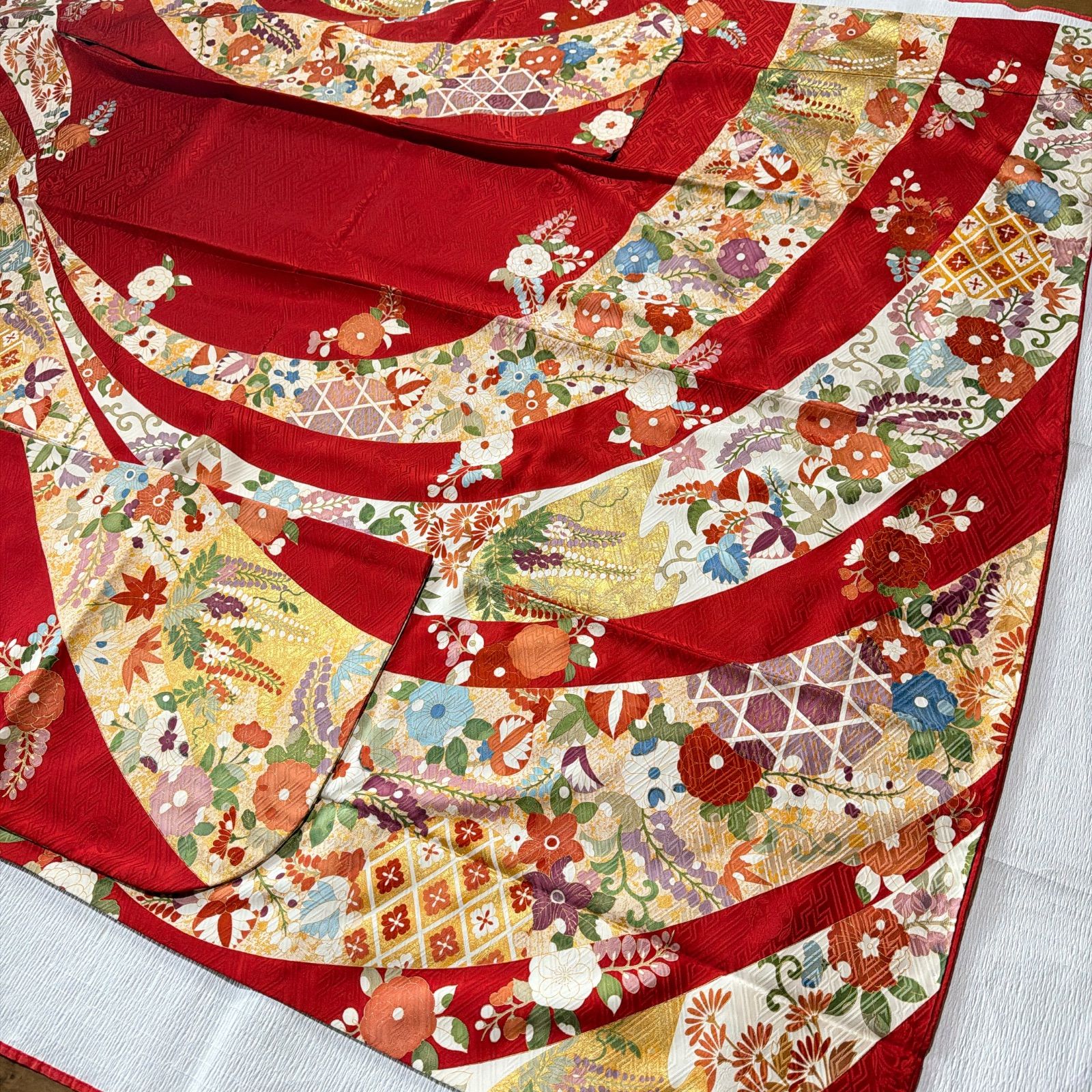 吉澤友禅 西陣織大光 振袖 フルセット 正絹 赤 - メルカリ