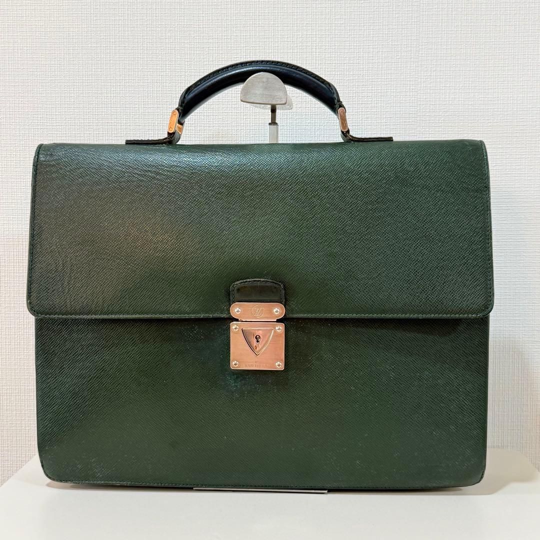 【美品】 ルイヴィトン タイガ ロブスト1 ビジネスバッグ ブリーフケース A4 3256062023101-1.jpg