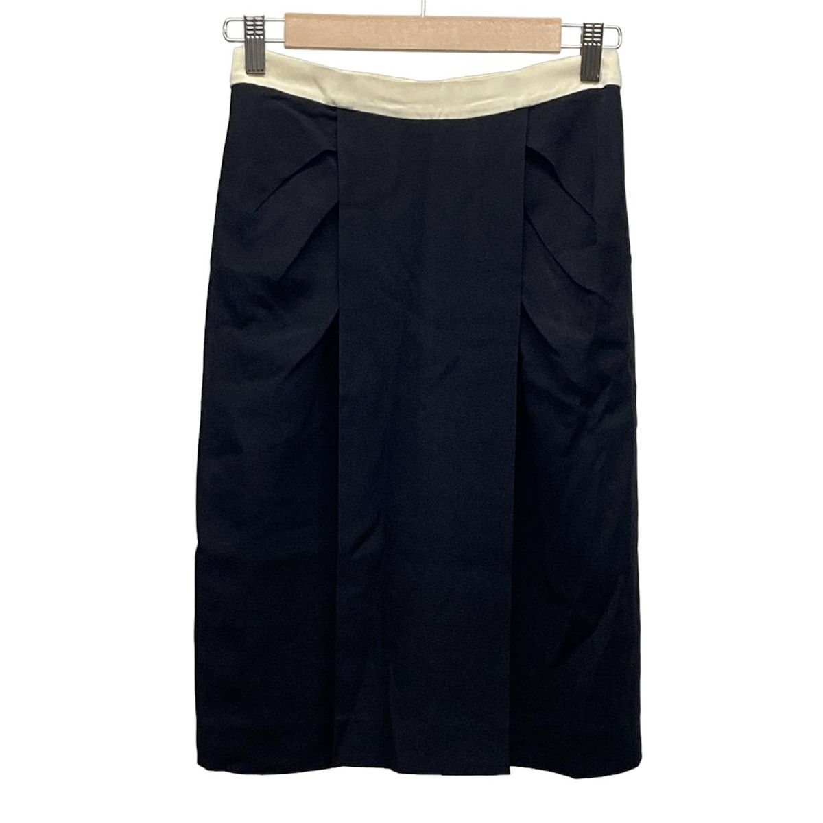 PRADA(プラダ) スカート レディース - 黒×アイボリー 膝丈 - メルカリ