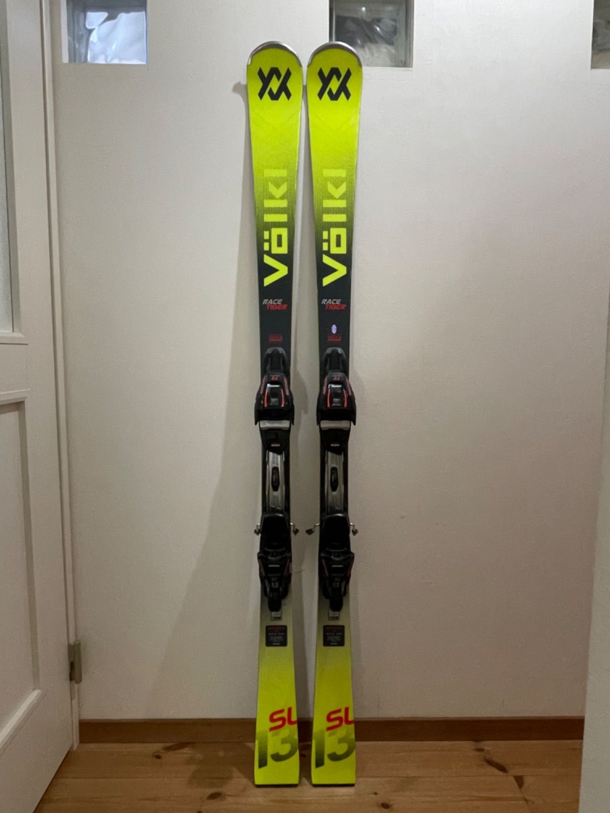 今季モデル！25-26 VOLKL フォルクル RACE TIGER レースタイガー SL