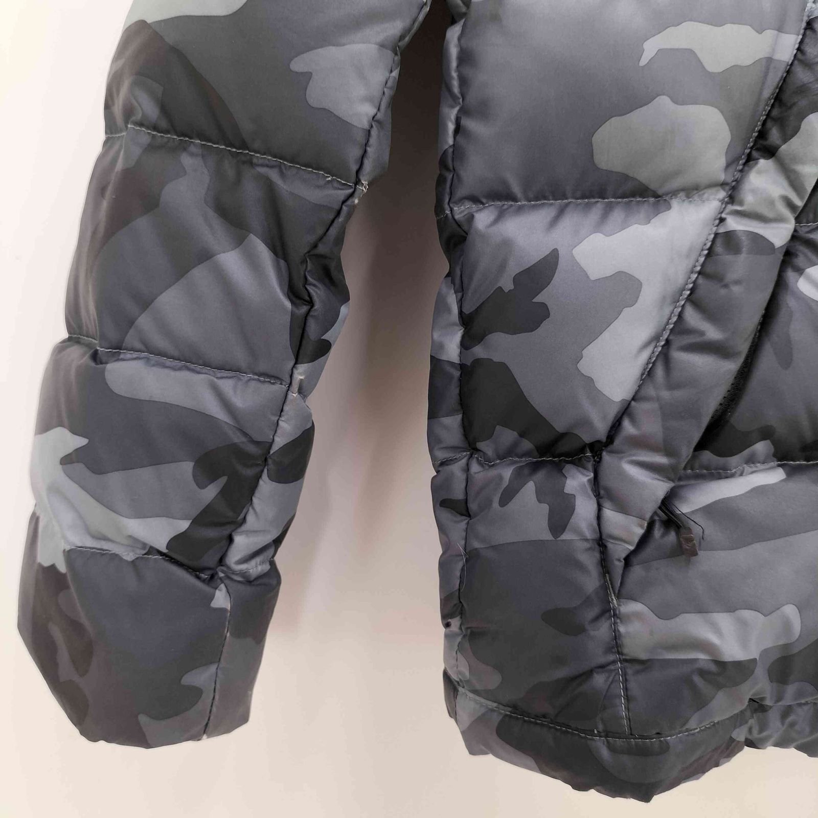 ナイキ NIKE カモフラ柄 ダウンジャケット メンズ JPN：XXL - メルカリ