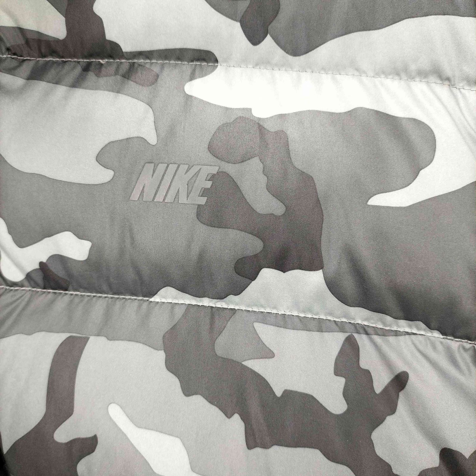 ナイキ NIKE カモフラ柄 ダウンジャケット メンズ JPN：XXL - メルカリ