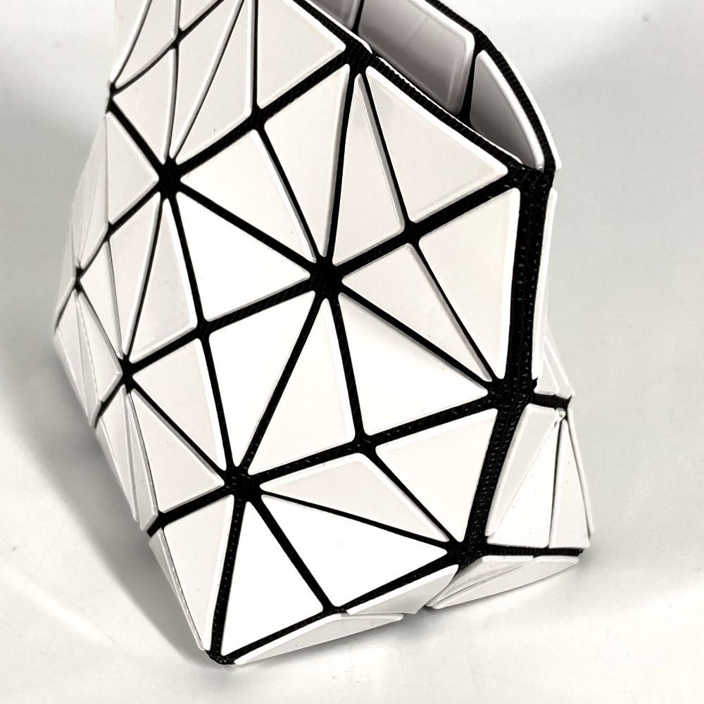 ISSEY MIYAKE イッセイミヤケ 化粧ポーチ BAOBAO バオバオ PVC