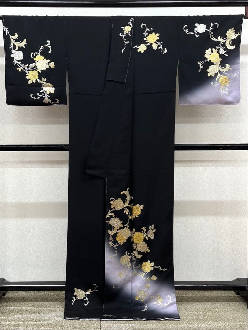 京友禅 訪問着 金彩 薔薇 丹後ちりめん 正絹 躾糸付き A147 京友禅 訪問着 金彩 薔薇 丹後ちりめん 正絹 躾糸付き A147 - メルカリ