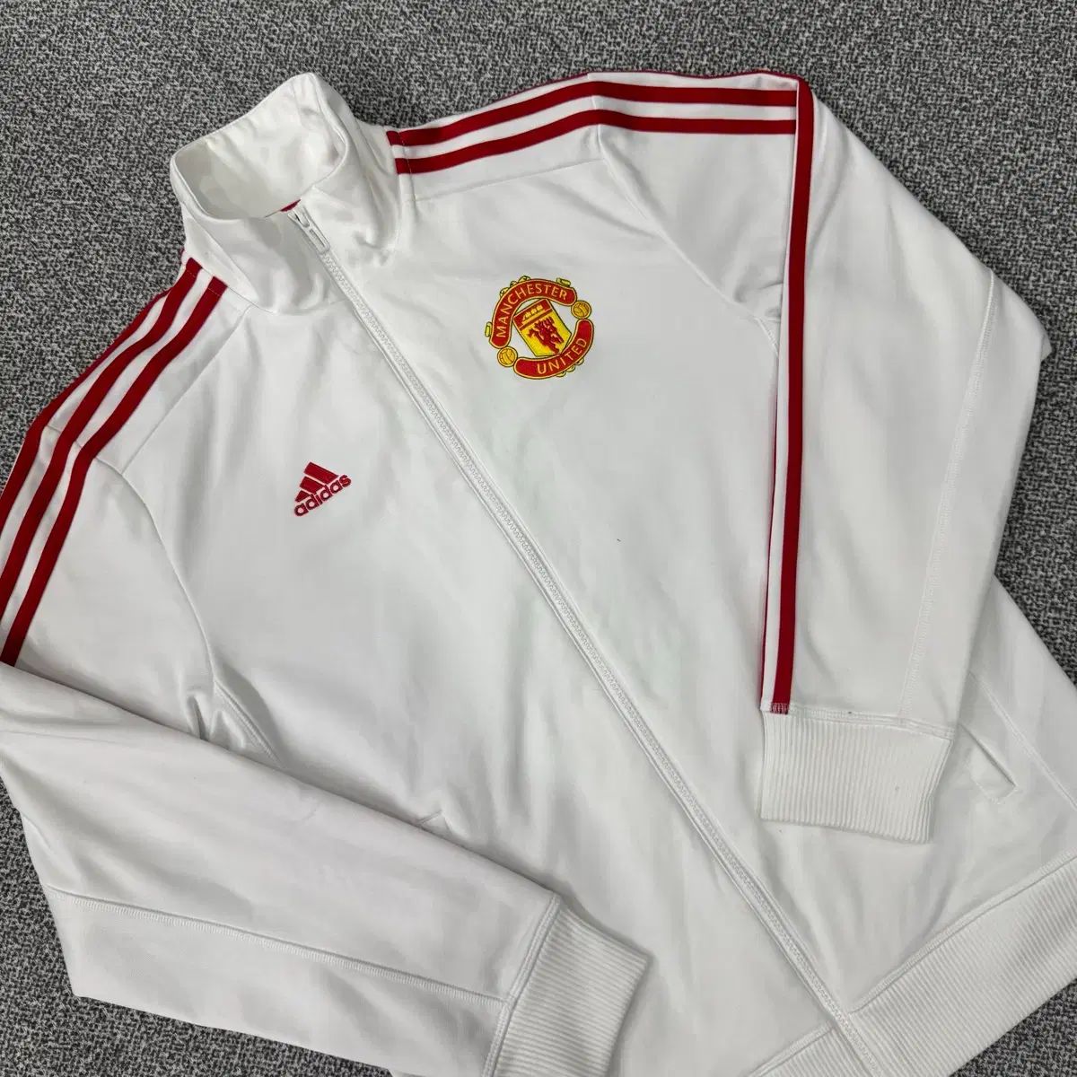 adidas Manchester United ホワイトジャージ L adidas Manchester United ホワイトジャージ L ジャージ