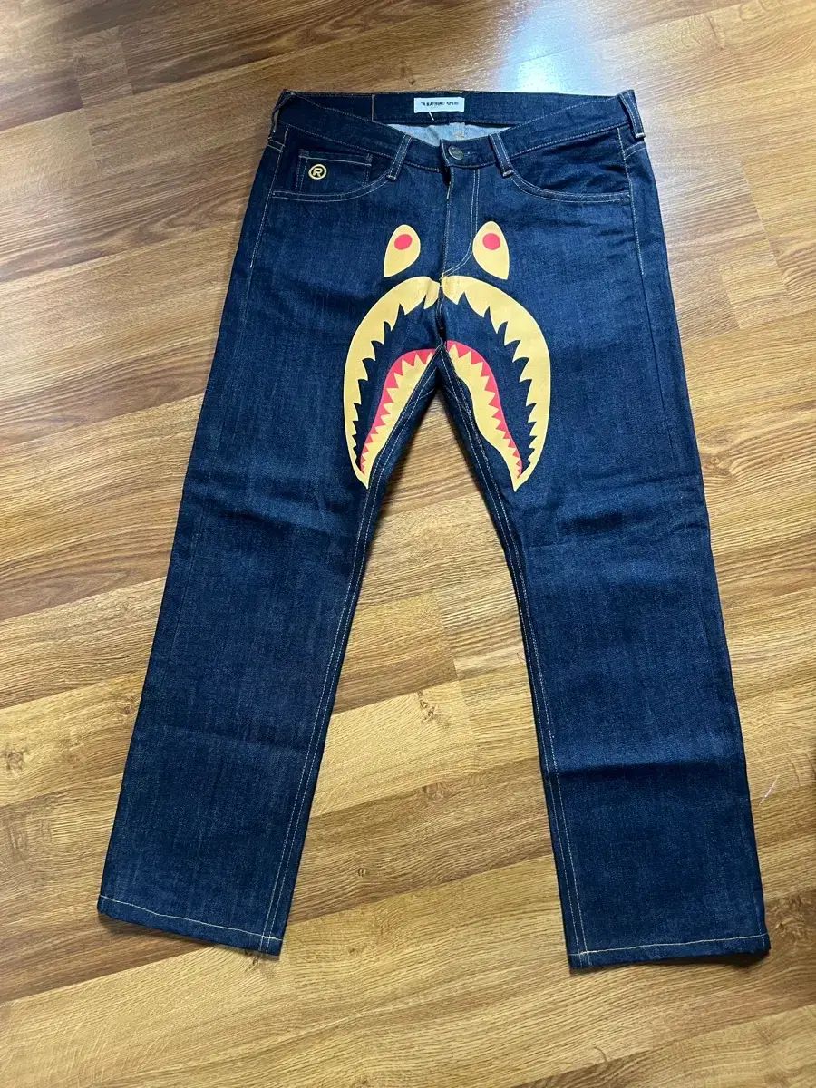 【最終値下】A BATHING APE WGM 刺繍 シャーク デニム XL 最終値下】A BATHING APE WGM 刺繍 シャーク デニム XL 最終値下】A