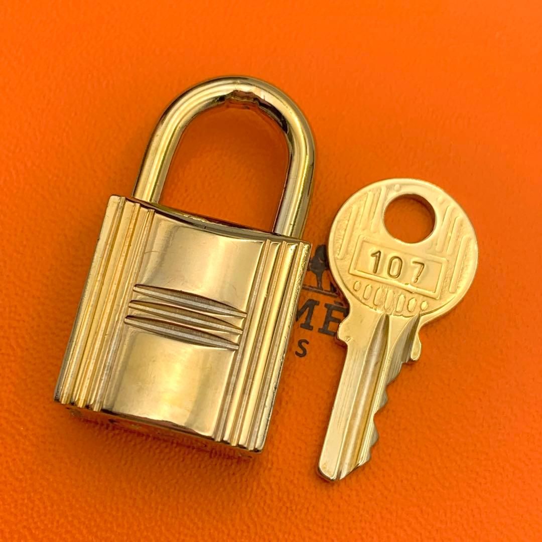 ⛄極美品⛄エルメス カデナ パドロック南京錠 鍵 no.107 シルバー#235 楽天市場】HERMES エルメス カデナ パドロック No.107 南京錠 鍵 カギ