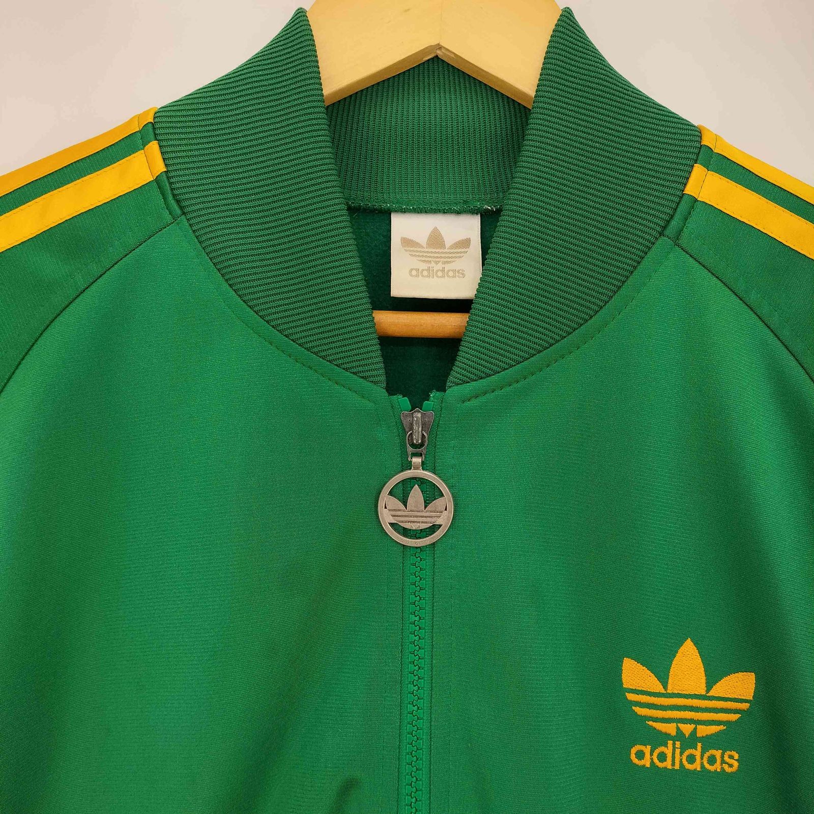 アディダス adidas 80-90s デサント製 トレフォイルロゴ刺繍 背面