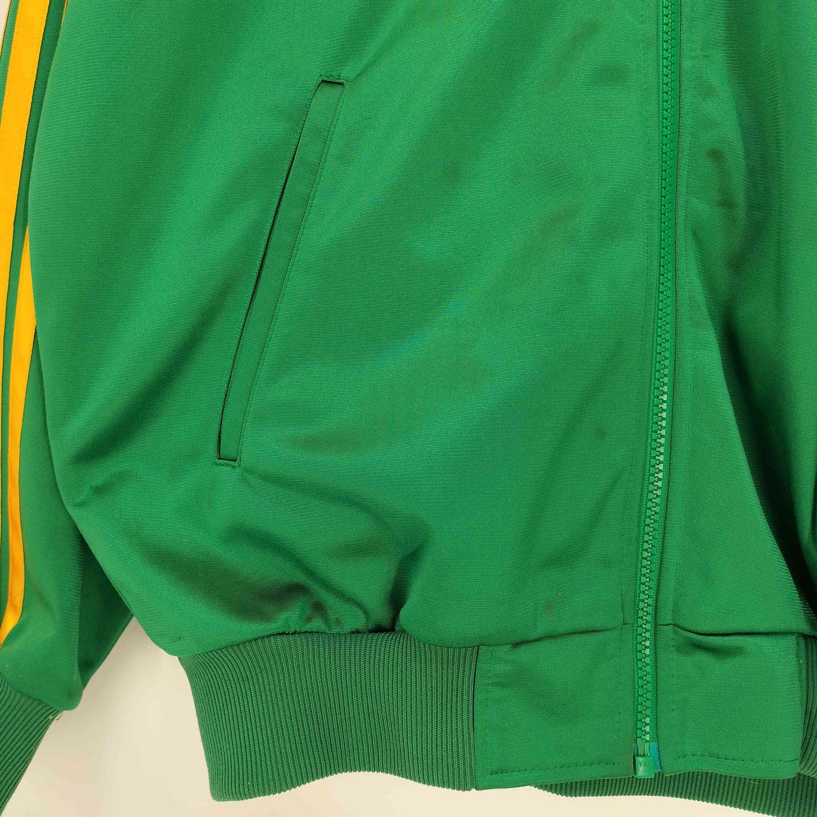 アディダス adidas 80-90s デサント製 トレフォイルロゴ刺繍 背面