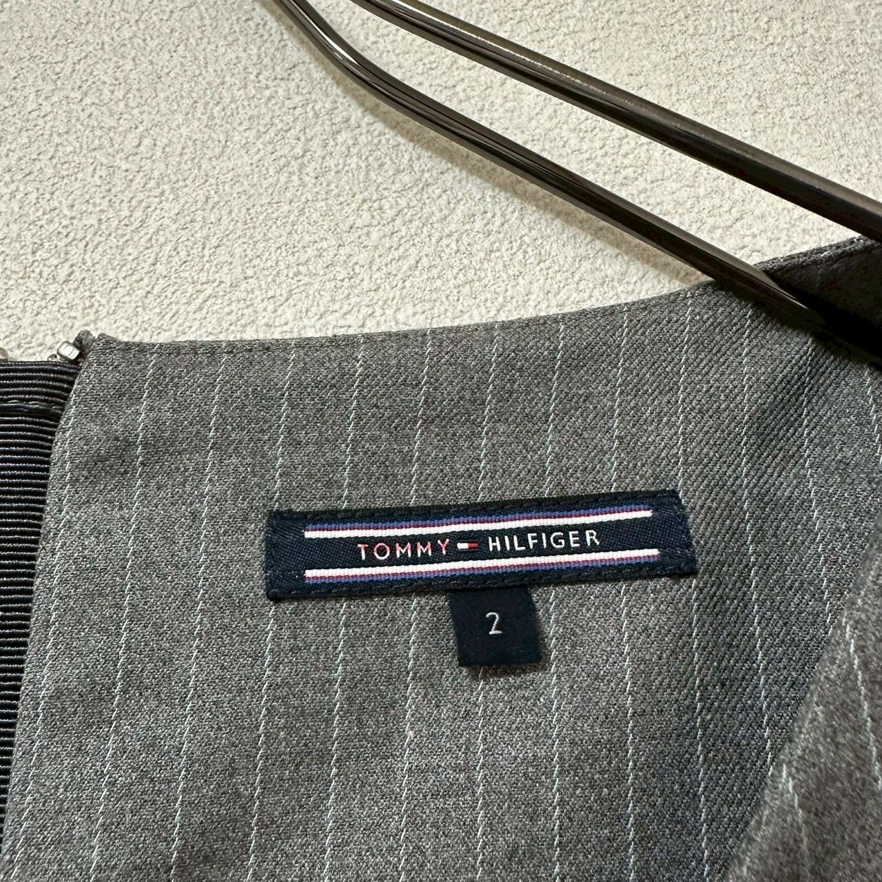 TOMMY ストライプ柄ワンピース