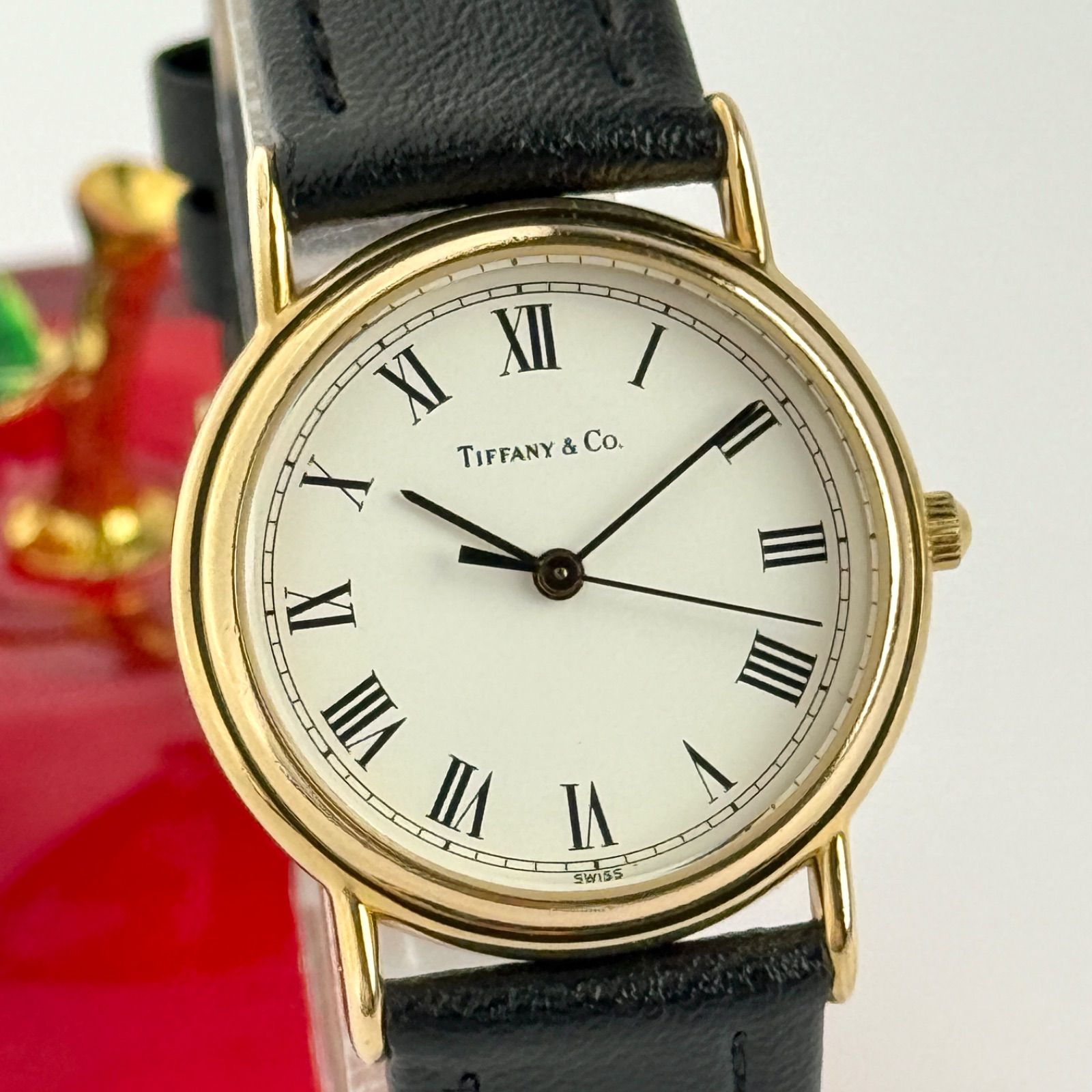 ティファニー クラシック ラウンド ゴールド 新品ベルト 新品電池