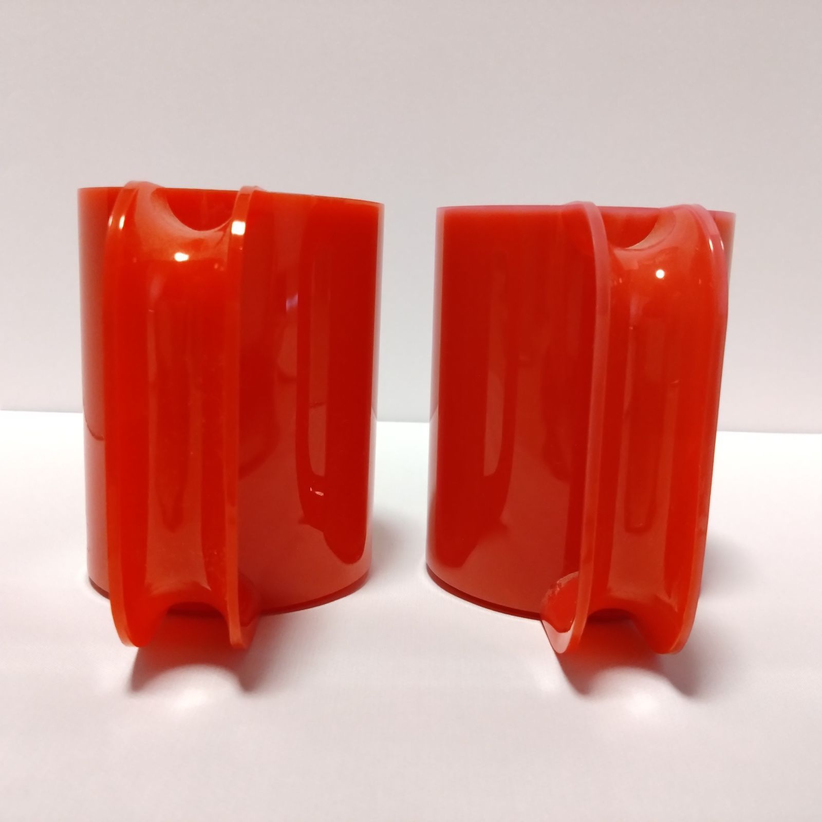 プラスチック製