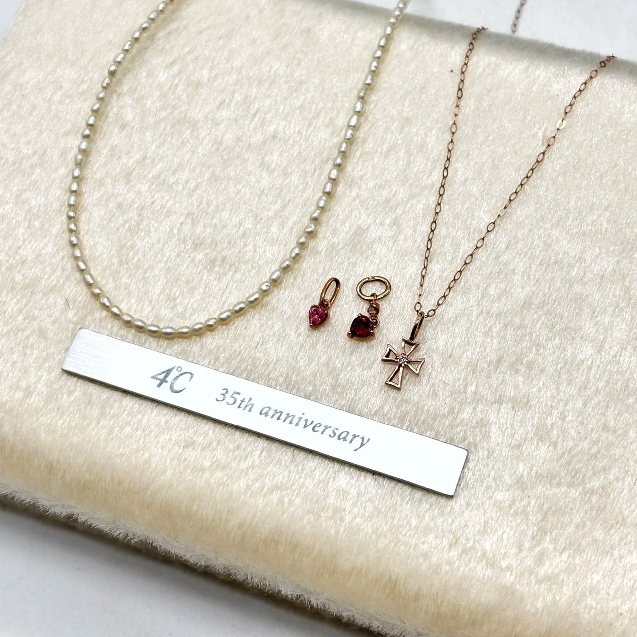良品】 4C° ヨンドシー ネックレス ピアス 3点セット Y2K クロス 