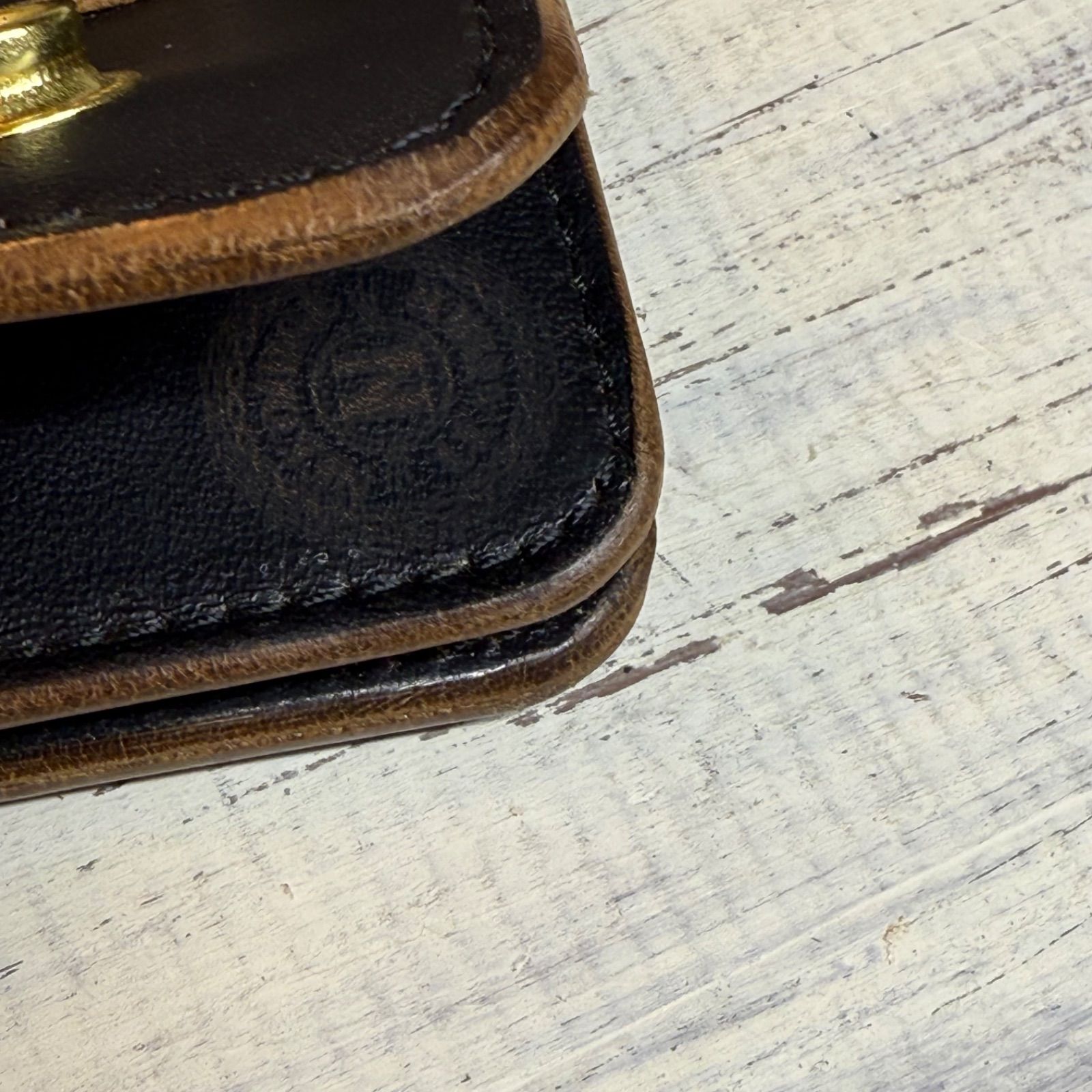 【トラッカーウォレット ロング 3層】ホースバット ゴールド universal トラッカーウォレット ロング 3層】ホースバット ゴールド universal