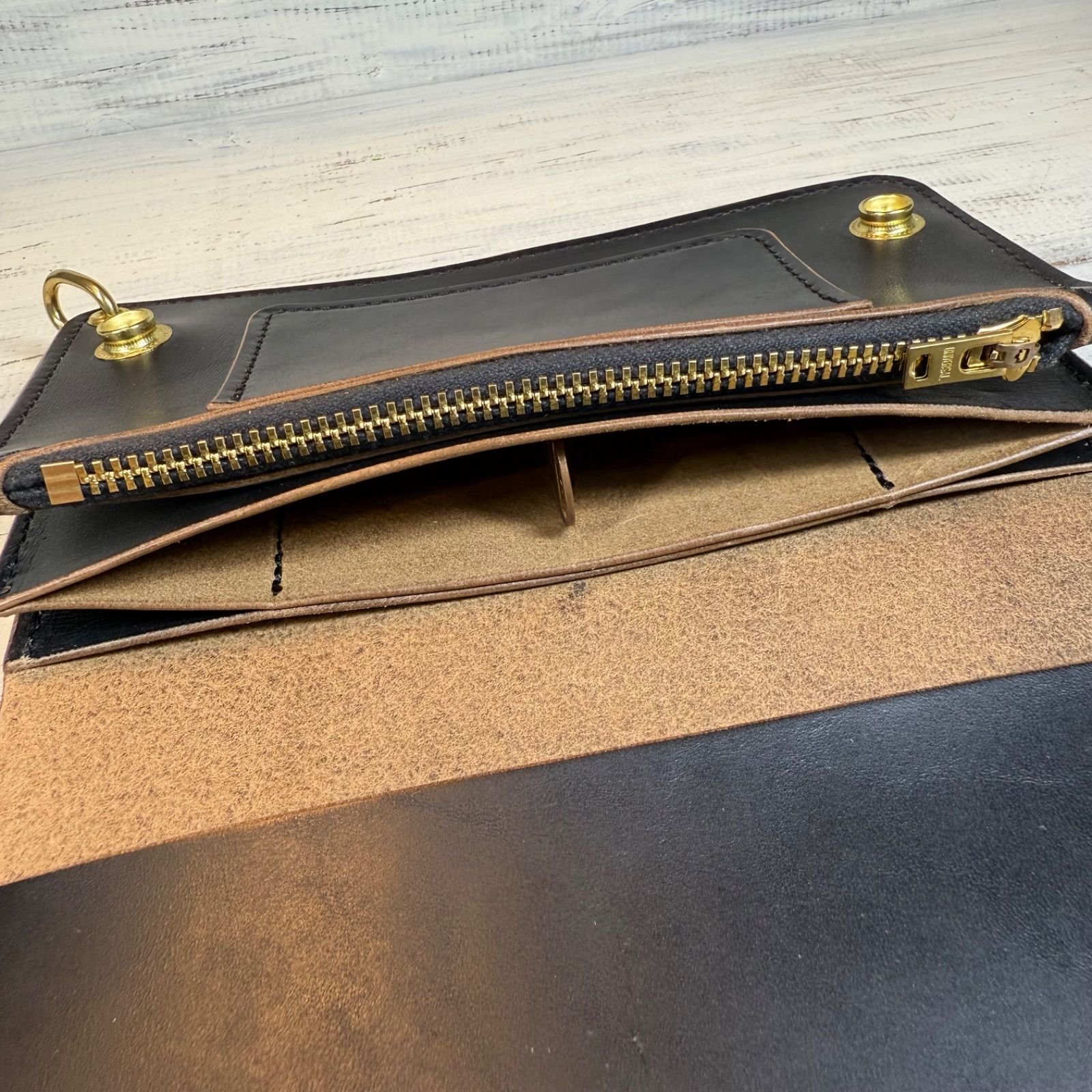 【トラッカーウォレット ロング 3層】ホースバット ゴールド universal トラッカーウォレット ロング 3層】ホースバット ゴールド universal