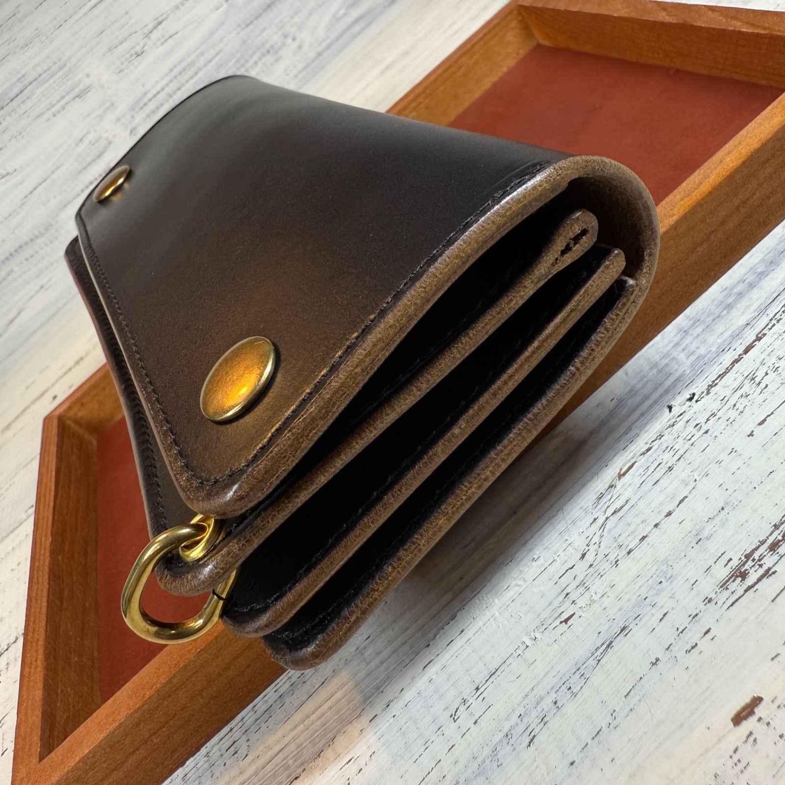 トラッカーウォレット ロング 3層】ホースバット ゴールド universal