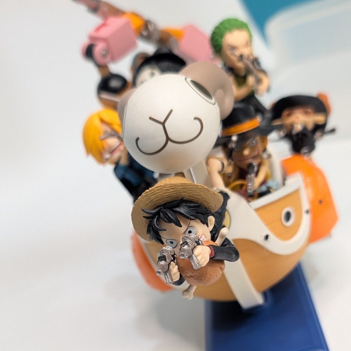 ワンピース ワールドコレクタブルフィギュア ミニメリー号 ATTACK 全8