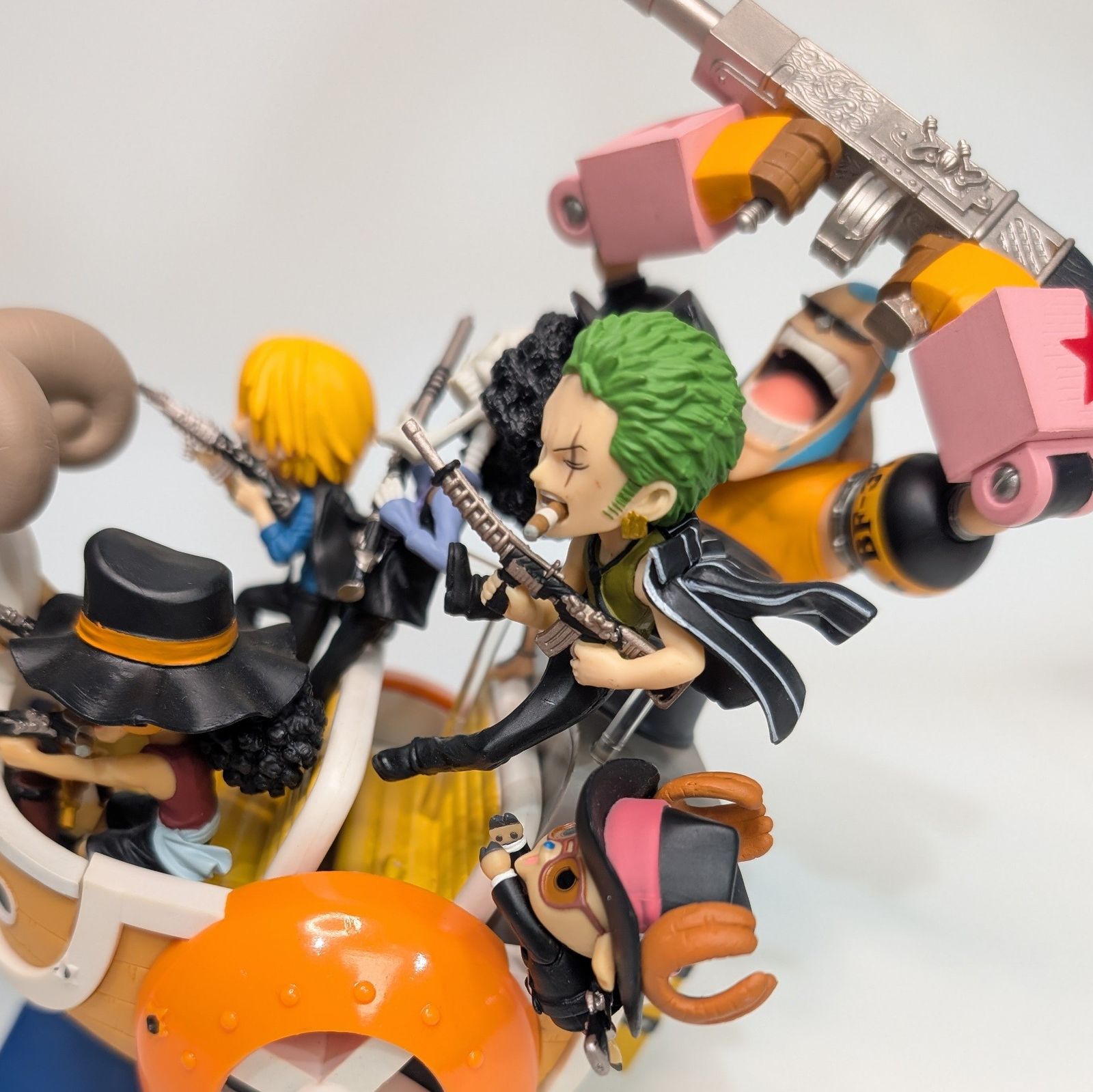 ワンピース ワールドコレクタブルフィギュア ミニメリー号 ATTACK 全8