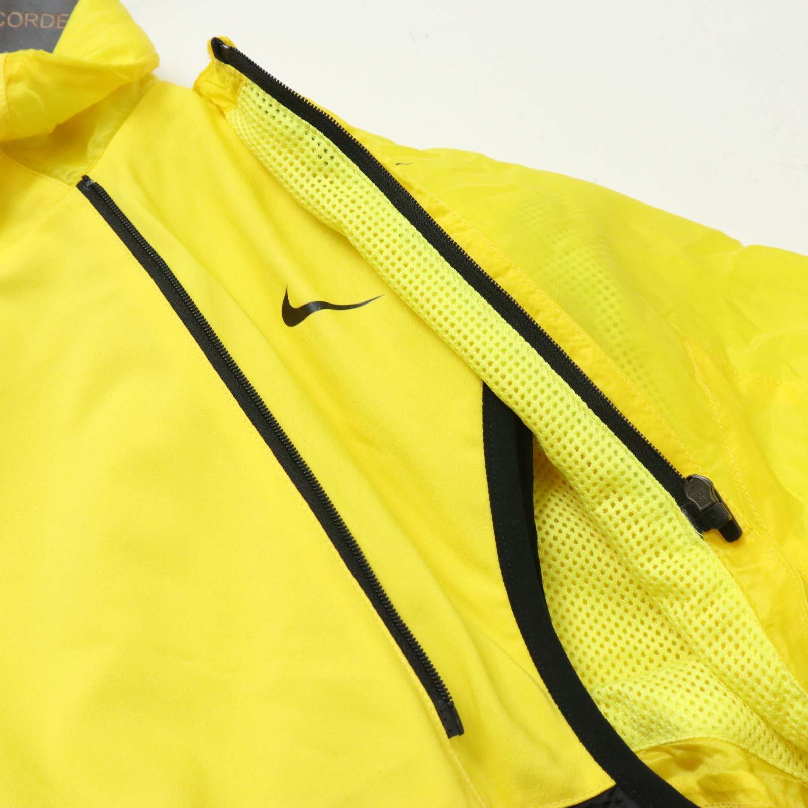 Nike ウィンドブレーカー Sサイズ ブラック/イエロー 楽天市場】ナイキ ウインドブレーカー（カラーイエロー）（メンズ
