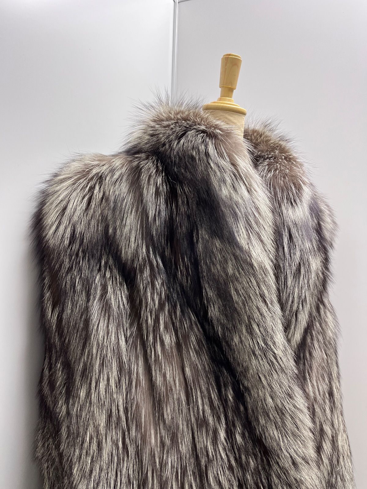 SAGA FOX フォックスファーコート 毛皮 c25123029 - メルカリ