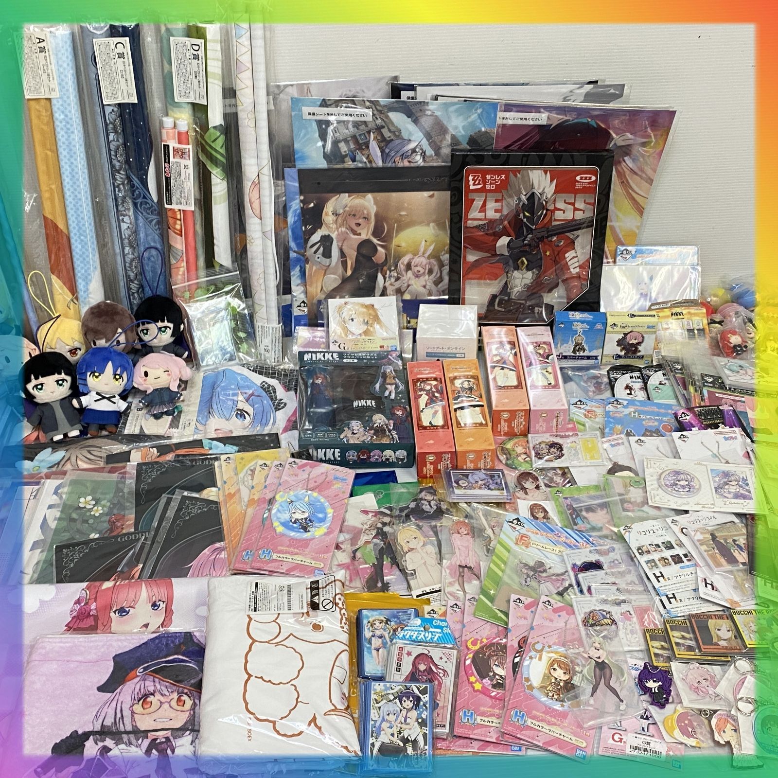 △コミック・アニメ グッズ 大量 まとめ NIKKE プロセカ ラブライブ 等 