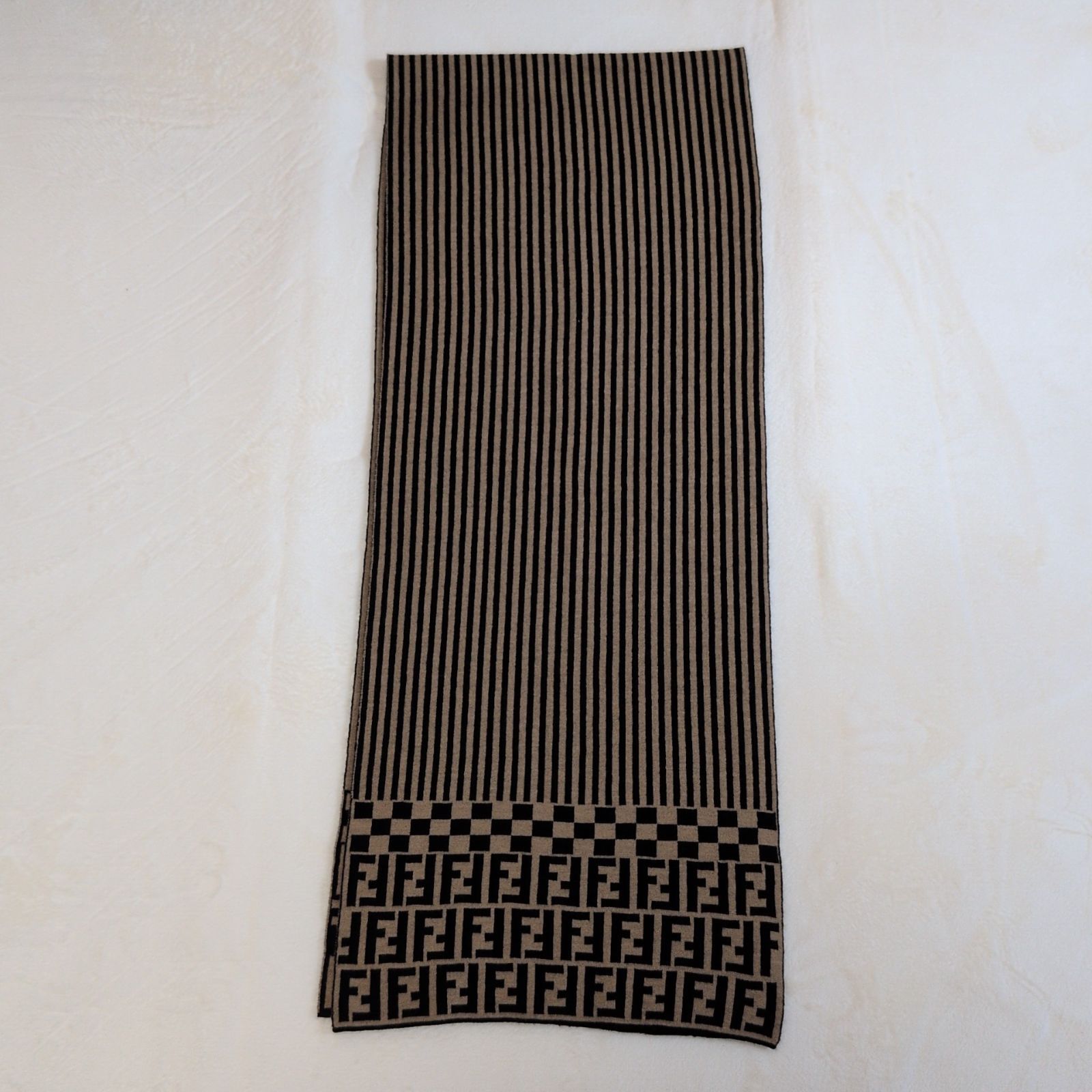 Fendi フェンディマフラー ストライプ チェッカー マフラー 人気✨️FENDI フェンディ ズッカ柄大判チェッカーマフラー ストライプ