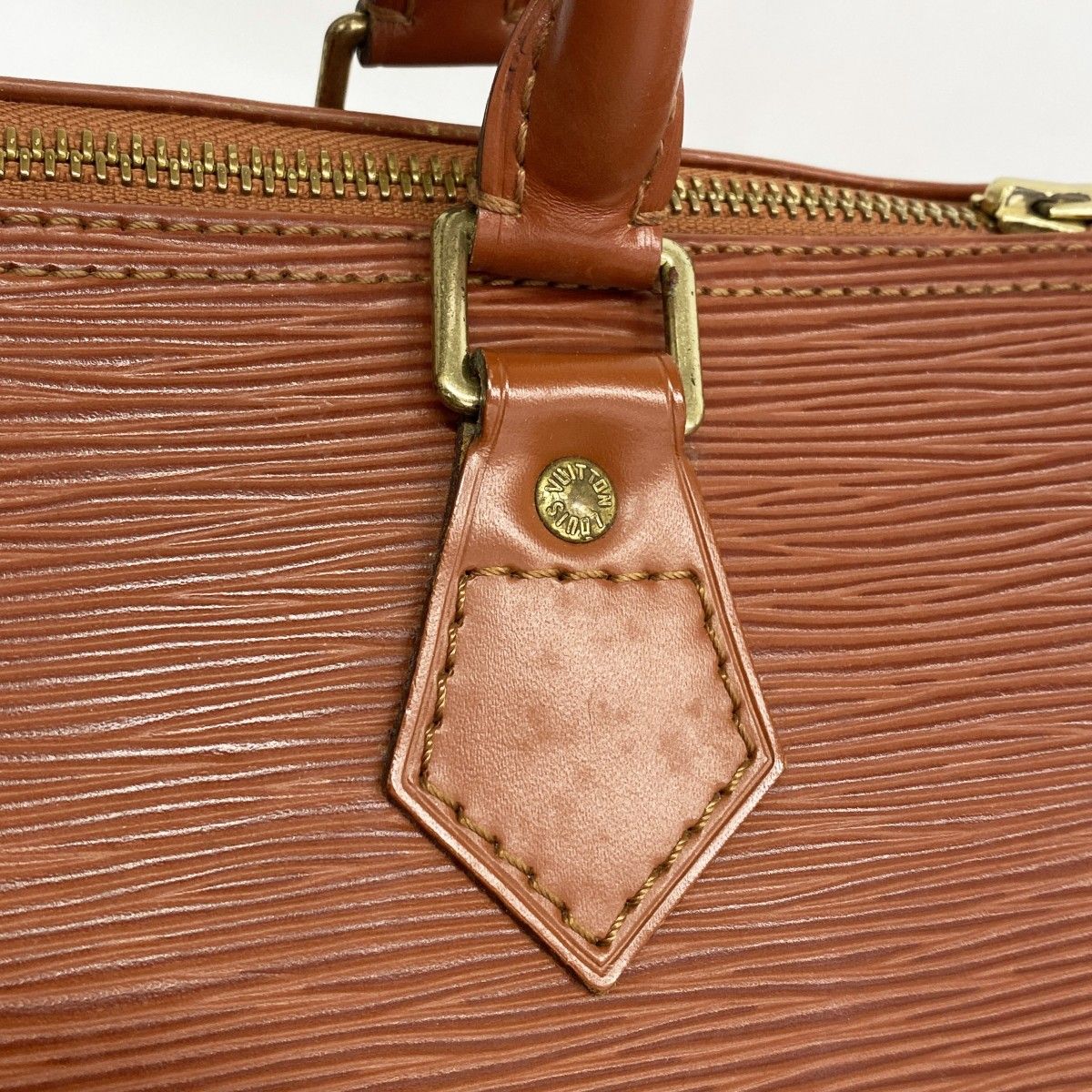 5pd6445-k】ルイヴィトン ハンドバッグ エピ スピーディ25 M43013