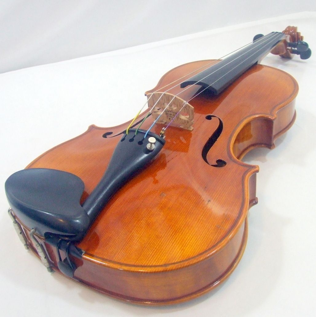 SUZUKI スズキ No.550 4/4 バイオリン 1999 反響　虎杢 SUZUKI スズキ No.550 4/4 バイオリン 1999 反響 虎杢 2025年最新