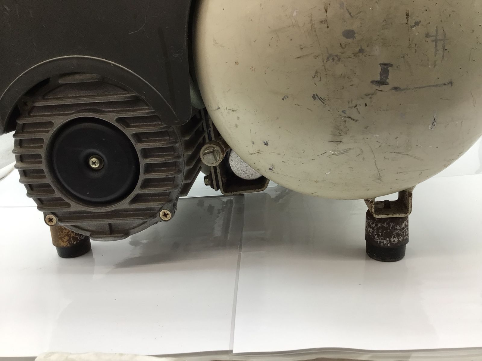 中古品】Makita/マキタ AC6501 マキタ 常圧 エアコンプレッサ 60HZ専用