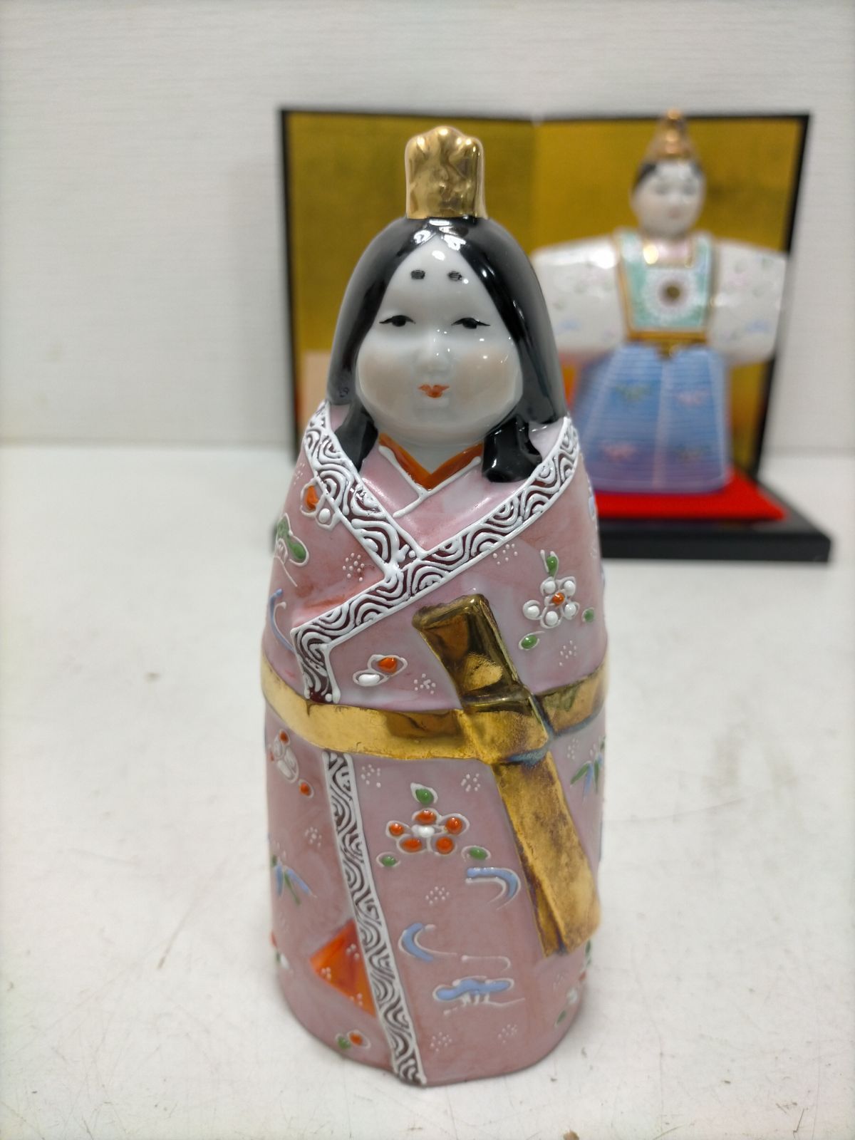 送料無料】九谷焼 立雛 雛人形 ひな飾り お内裏様 お雛様 陶器 美品 金