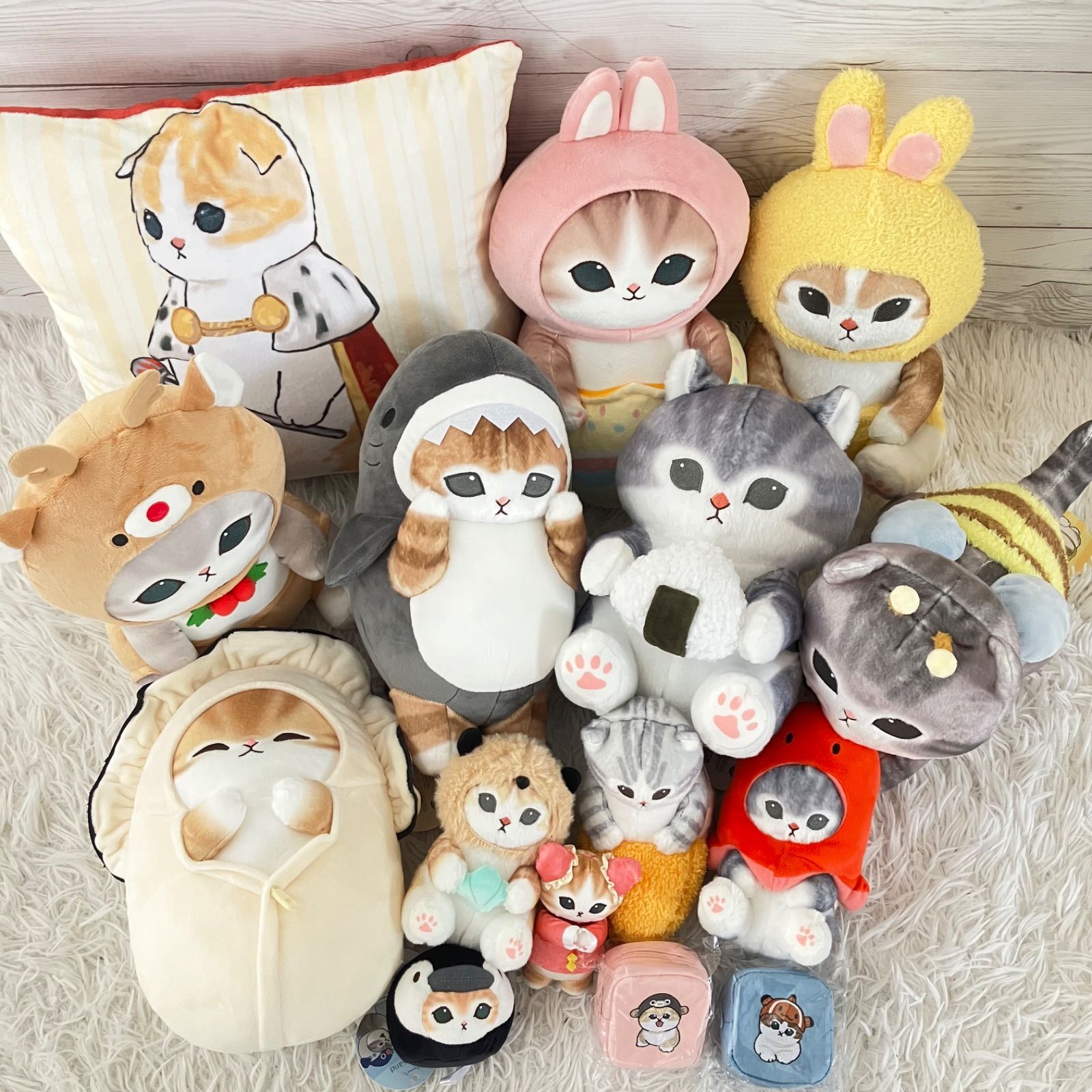 モフサンド 大量 ぬいぐるみ まとめ売り28体セット mofusand モフサンド 大量まとめ売り 美品 タグあり多数 15点セット 美