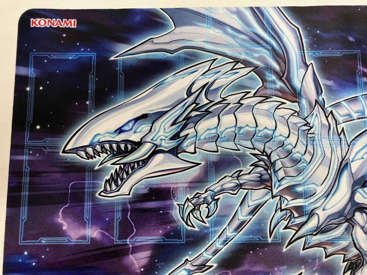 ジャンク・現状品 遊戯王OCG プレイマット 青眼の亜白龍 - メルカリ