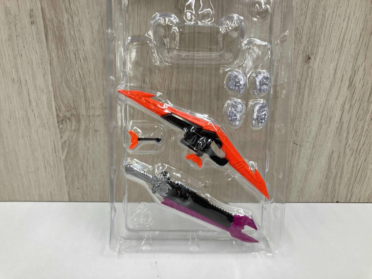 箱付き】 S.H.Figuarts ヴァルバラド 魂ウェブ商店限定 仮面ライダー 