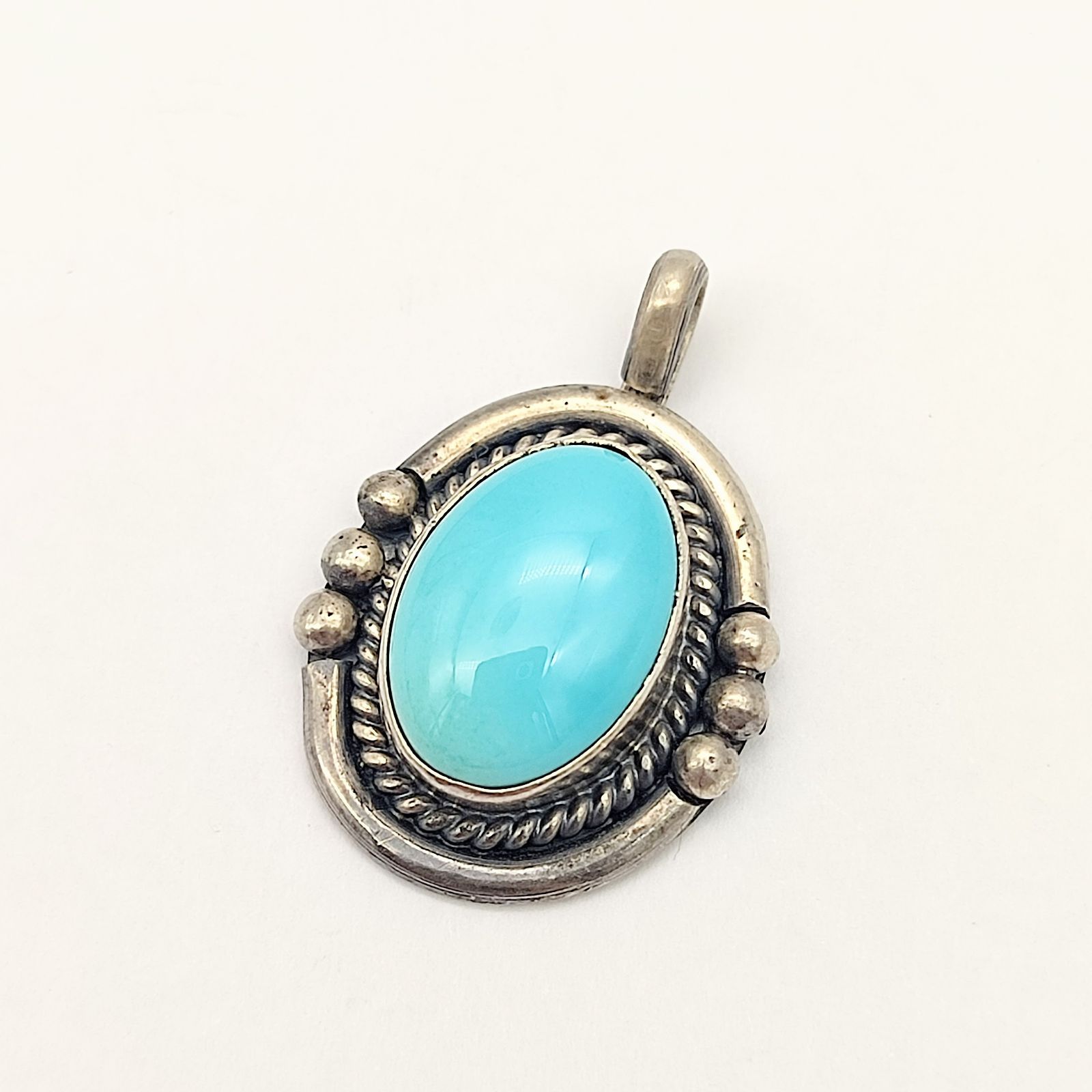 美品】ナバホ族 ターコイズペンダントトップ CORTEZ M.C.刻印 SILVER