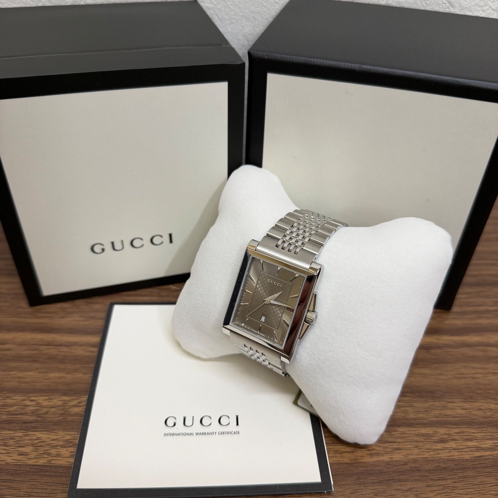 ◎ GUCCI グッチ Gタイム レクタングル 腕時計 138.4 シルバー 箱付き